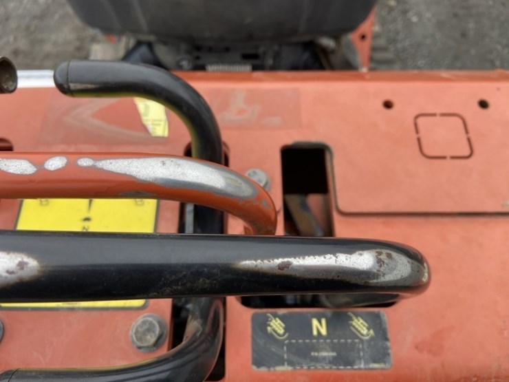 2017-ditch-witch-c16x-image-21