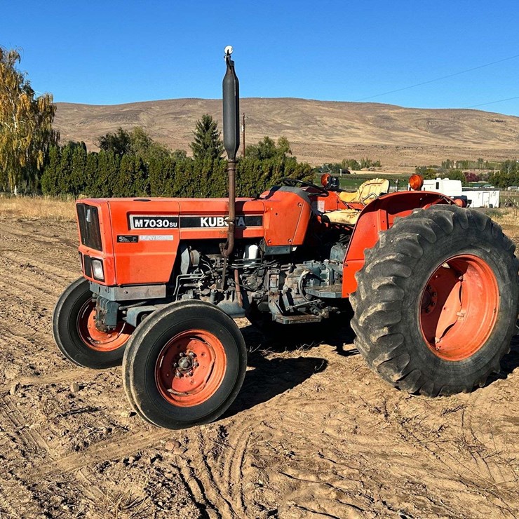 KUBOTA M7030SU