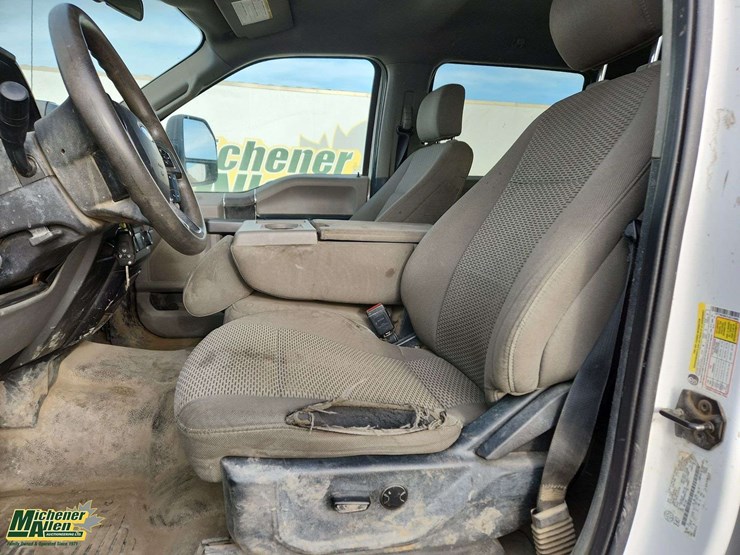 2020-ford-f250-image-16