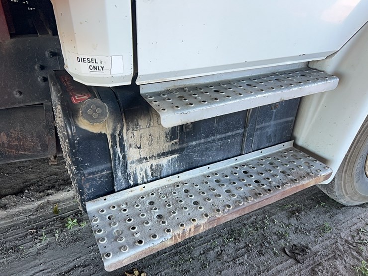 1999-freightliner-truck,--johnny-gregory-body,-vin...5220-image-10