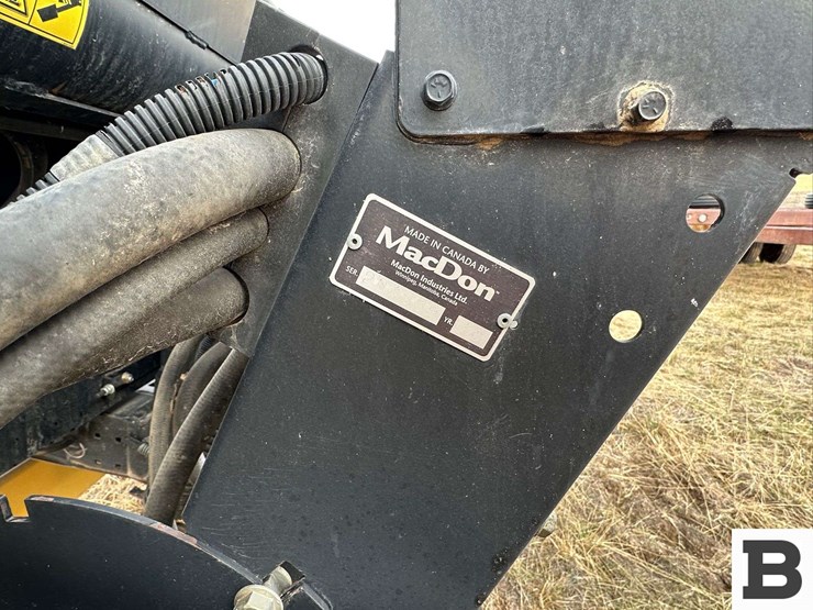 2010-mac-don-d50-image-8