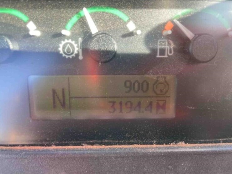 2015-deere-310sl-image-33