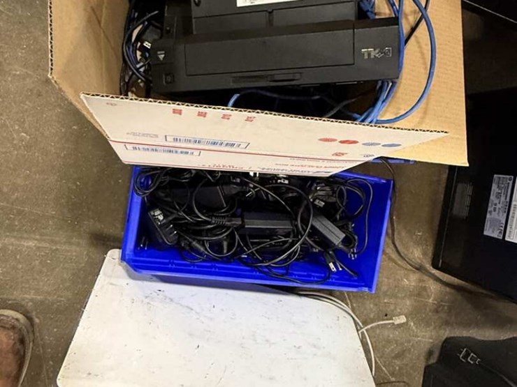 sysracks-server-rack-w/-temp-set,-apc-power-supply,-hp-400-printer,-hp-68710-printer,-scan-snap-ix5-image-4