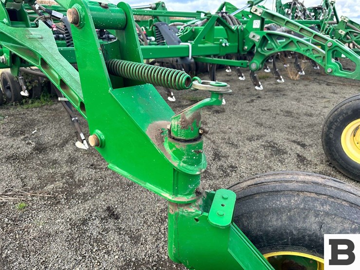 john-deere-1830-image-7