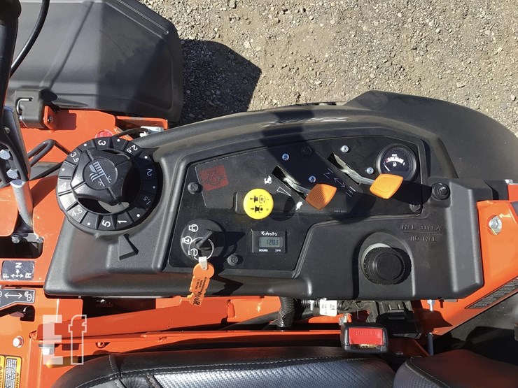 2021-kubota-z724x-image-10