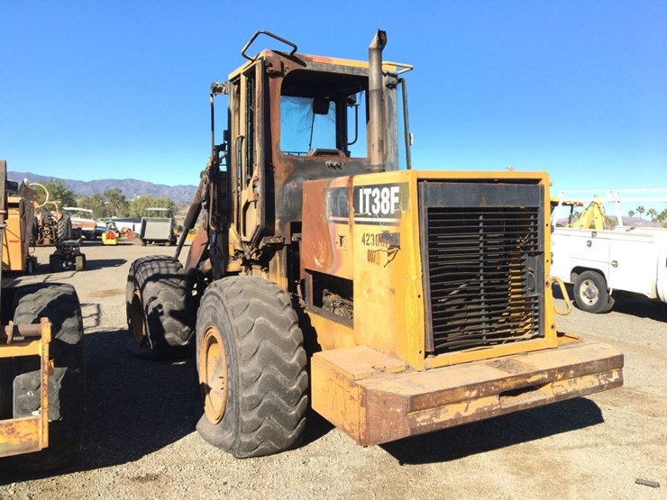 caterpillar-it38f-image-4