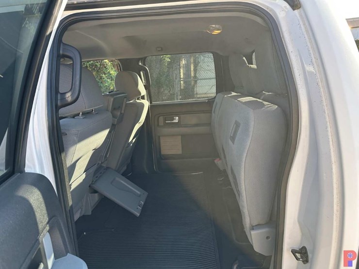 2012-ford-f150-xlt-image-13