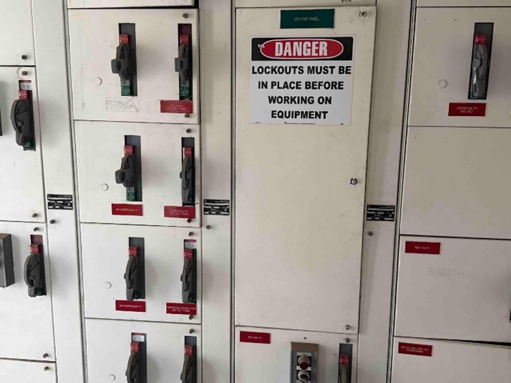 2001-caterpillar-3508-image-22