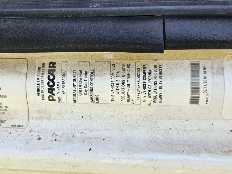 2019-kenworth-t880-image-14