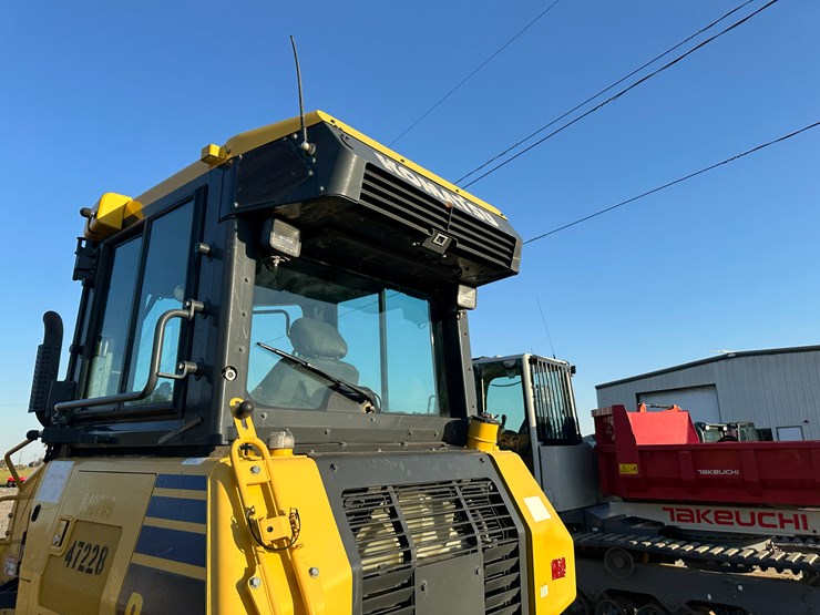 #32837-•-komatsu-39px-crawler-dozer-km10d130kka096648-image-21