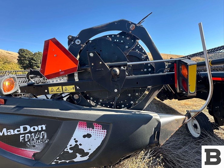 2018-mac-don-fd140-image-14