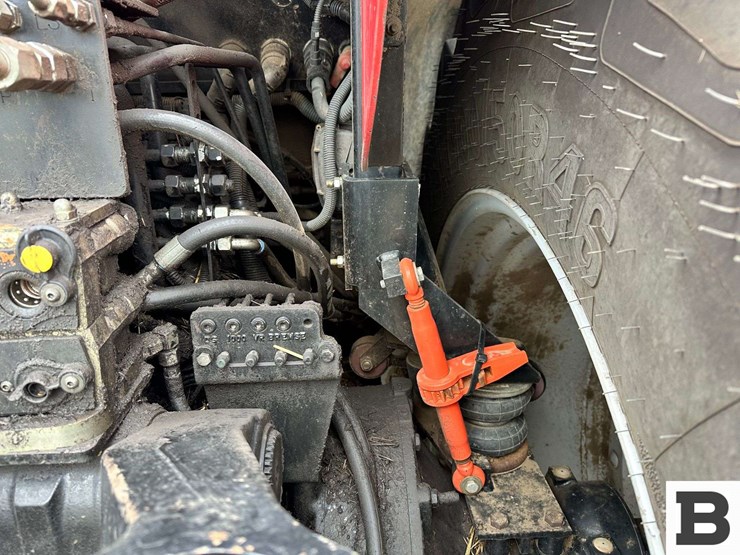 2008-massey-ferguson-8480-image-52