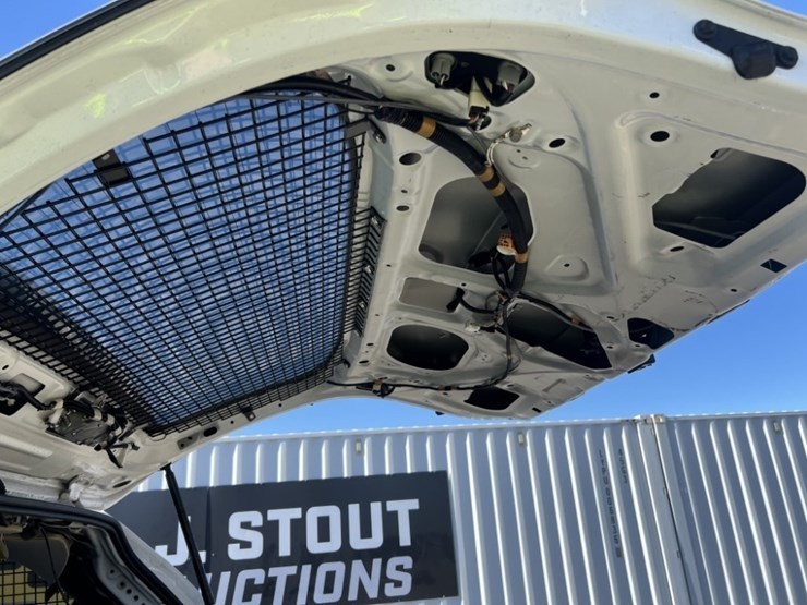 2014-toyota-sienna-le-image-26