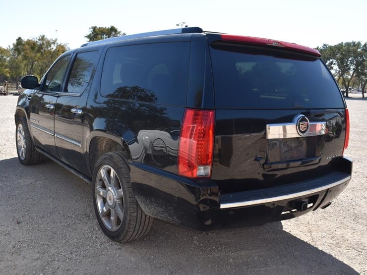 2014-lincoln-escalade-esv-(runs,-but-check-engine-light-is-on)-(vin-#-1gys3-image-4