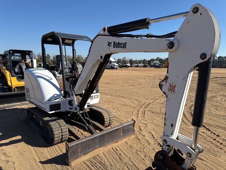 2004-bobcat-331g-image-19