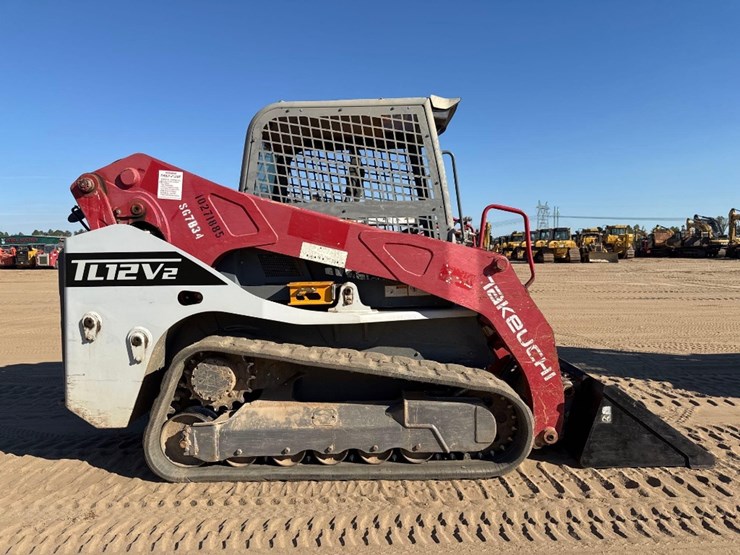 2019-takeuchi-tl12v2-image-5