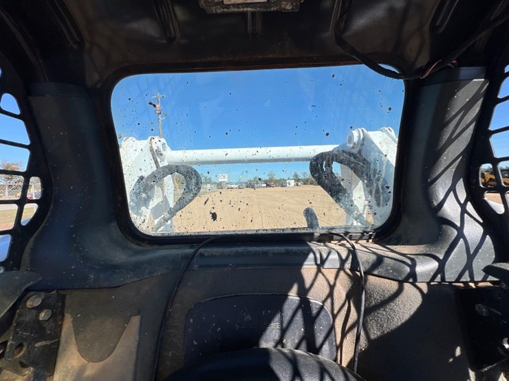 2019-bobcat-t595-image-34