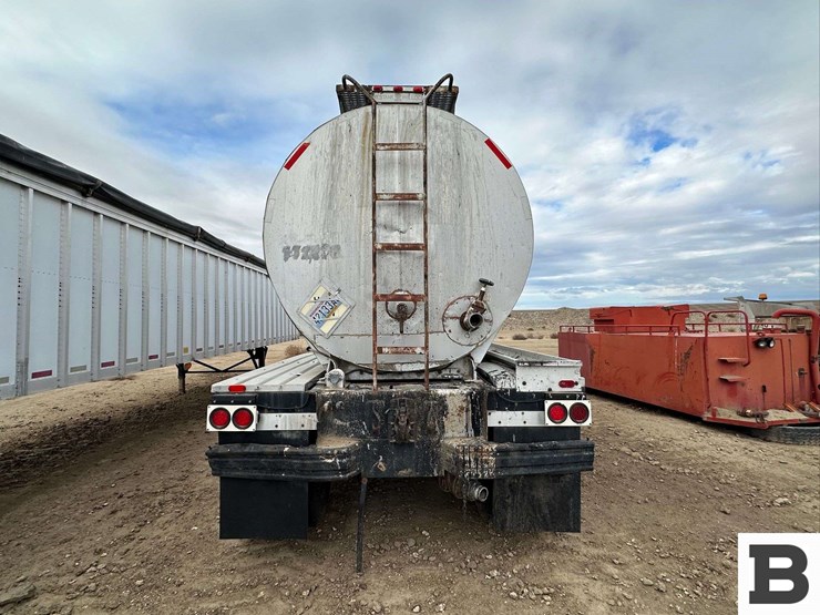 1979-western-aluminum-insulated-tanker-trailer---kennewick,-wa-image-3