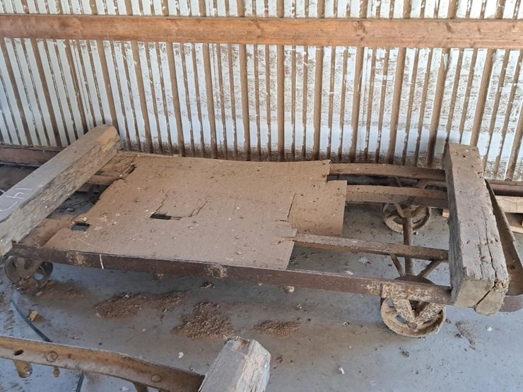 #147-•-lumber-carts-image-4