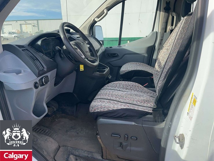 2017-ford-transit-image-10