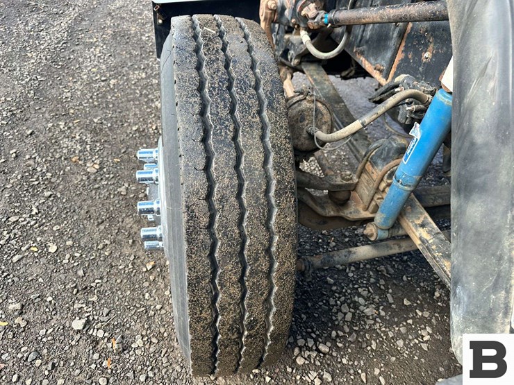 2000-kenworth-t800-image-32