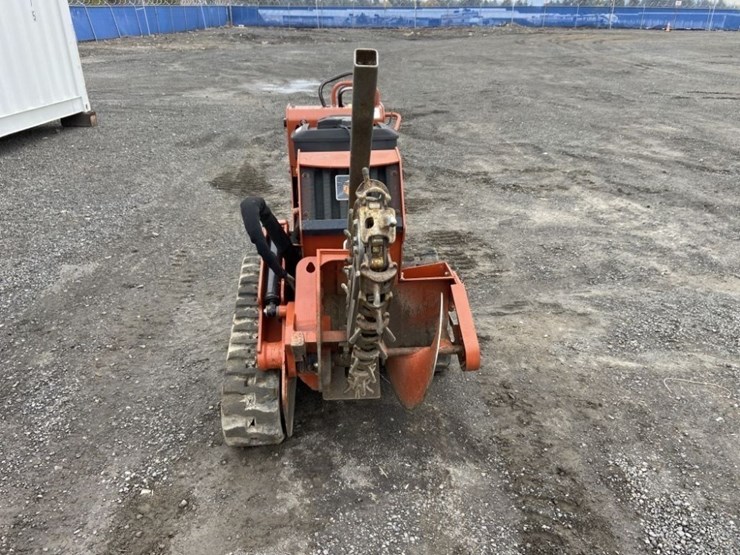 2017-ditch-witch-c16x-image-8