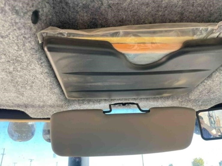 2024-john-deere-320-image-25