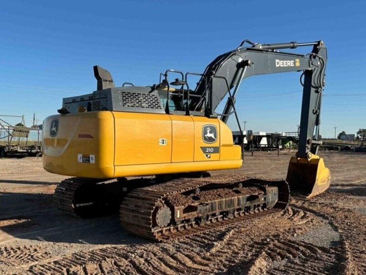 2023-john-deere-210p-excavator-image-3