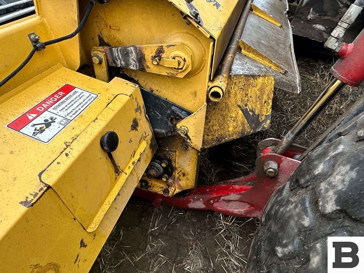 2009-new-holland-h8040-image-14