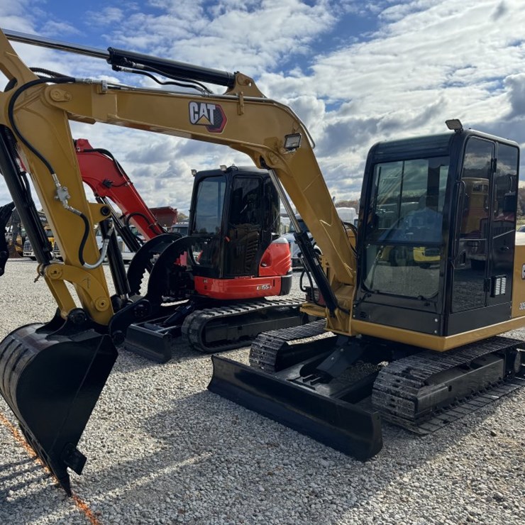 2015 CATERPILLAR 305.5E