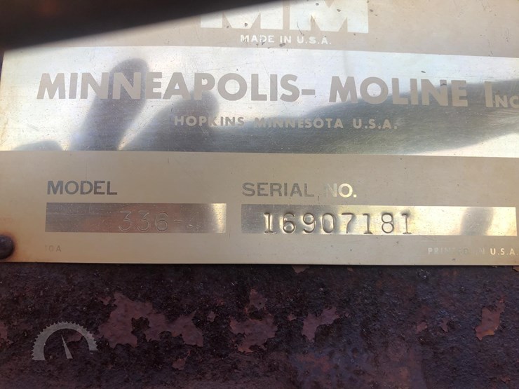 minneapolis-moline-m602-image-12