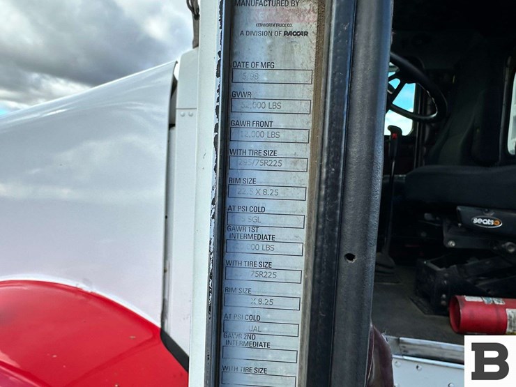 1999-kenworth-t800-image-74