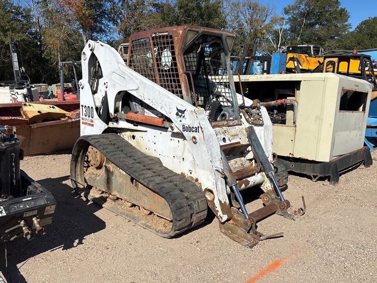 bobcat-t300-image-1