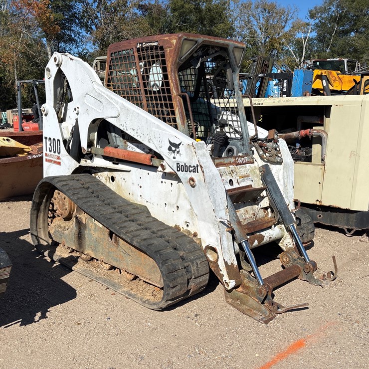 BOBCAT T300