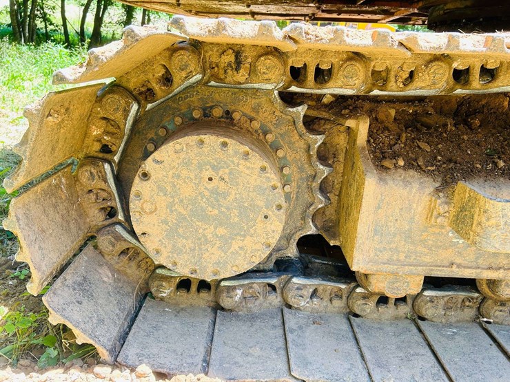 2010-doosan-dx180-lc-image-40