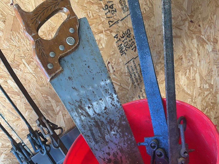 swiveling-log-lifting-tongs-&-image-5