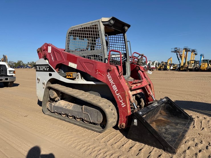 2019-takeuchi-tl12v2-image-4