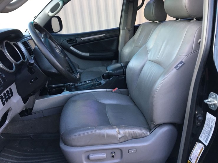 2004-toyota-4-runner-image-8