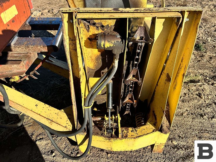 1972-new-holland-1048-image-37