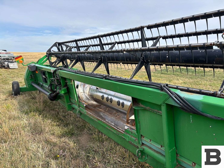 2005-john-deere-630r-image-9