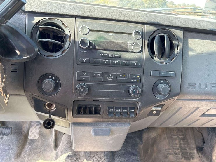 2015-ford-f350-image-16