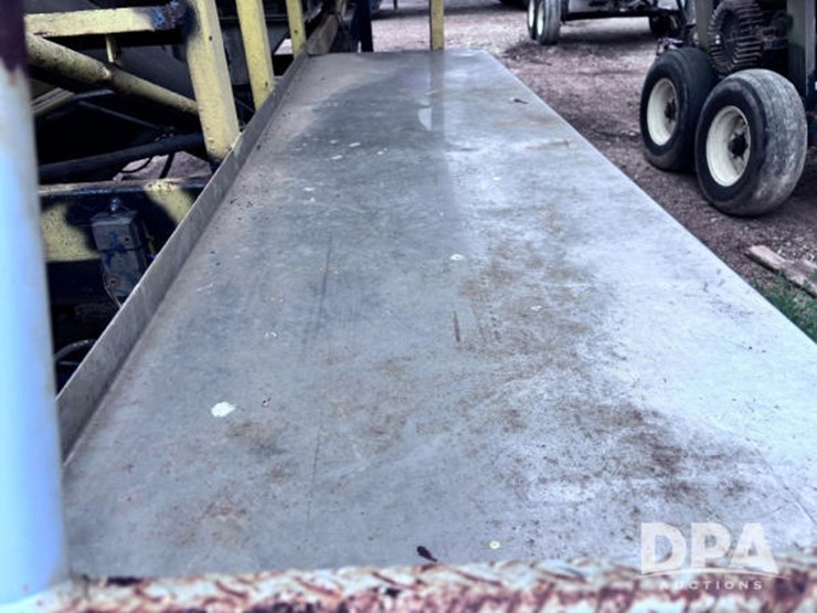 2004-magnolia-trailer-image-36