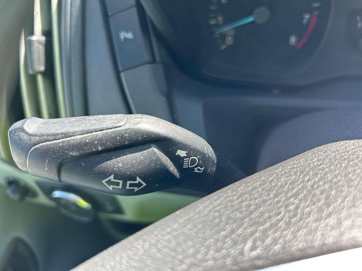 2017-ford-transit-image-14