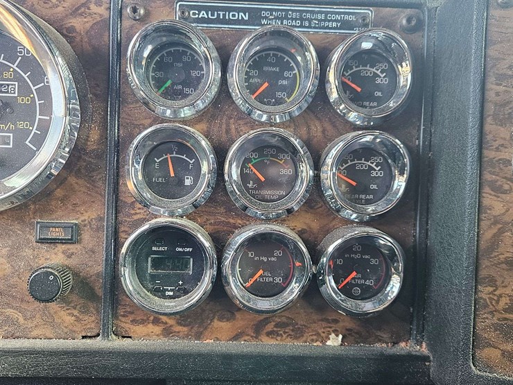 1997-kenworth-t800-image-33