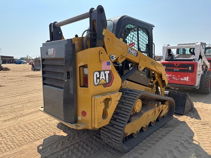 2023-caterpillar-259d3-image-6