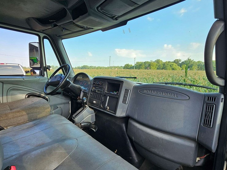 2003-international-4200-image-28