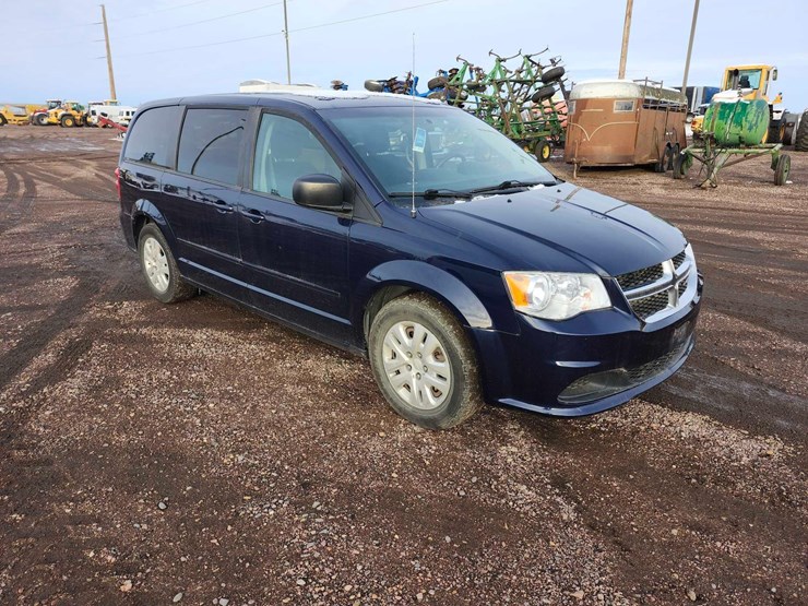 2015-dodge-grand-caravan-se-image-2