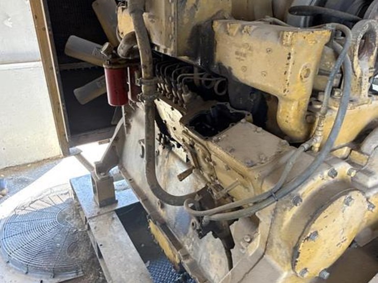 caterpillar-d353-image-9