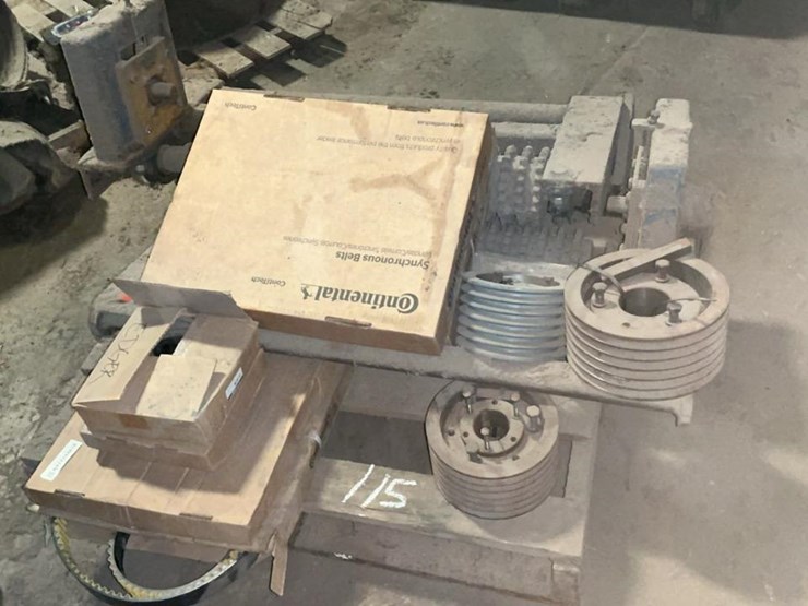 #115-•-2014-meadows-trojan-7-edger-image-40