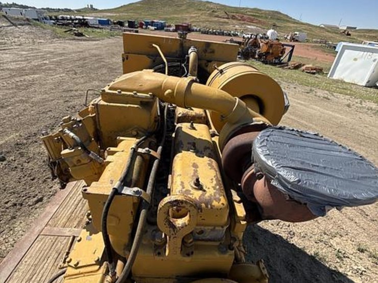 caterpillar-d353-image-6